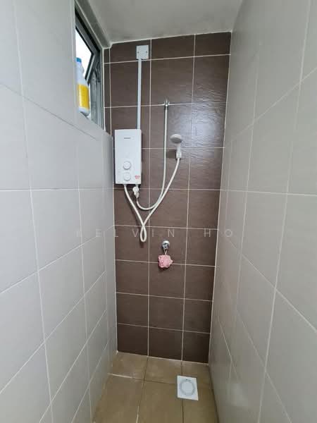 Pangsapuri untuk Dijual di Residensi Pandanmas 2 - Kelvin Ho - Bathroom - PropertyGuru.com.my