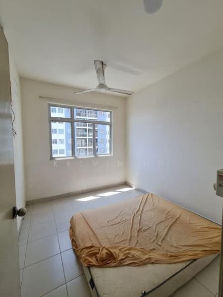 Pangsapuri untuk Dijual di Residensi Pandanmas 2 - Kelvin Ho - Bedroom - PropertyGuru.com.my