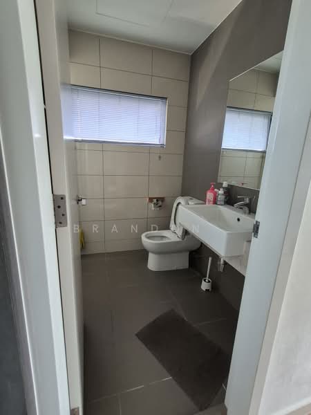 Condominium for Sale at Seri Riana Residence - Brandon . - Bathroom - PropertyGuru.com.my