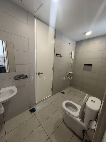 Service Residence for Rent at Woodsbury Suites - Jane Ng - Bathroom - PropertyGuru.com.my