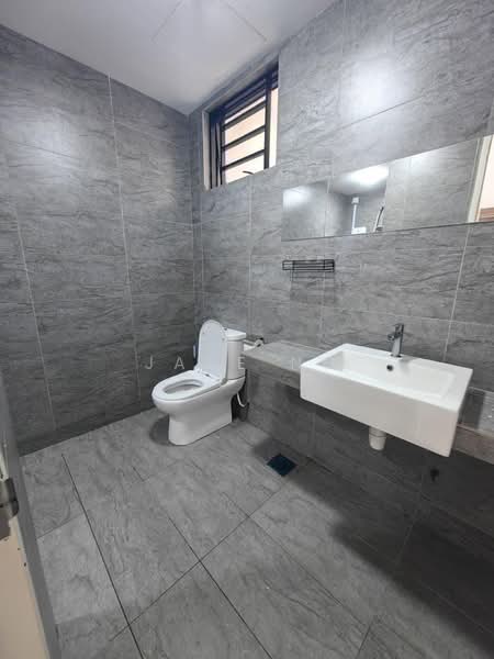Service Residence for Rent at Woodsbury Suites - Jane Ng - Bathroom - PropertyGuru.com.my