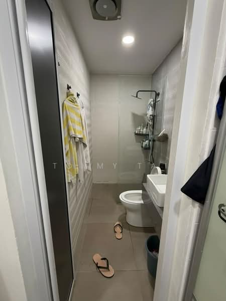Rumah Teres 1-Tingkat untuk Dijual di Taman Mount Austin (Tebrau) - Tommy Tai - Bathroom - PropertyGuru.com.my
