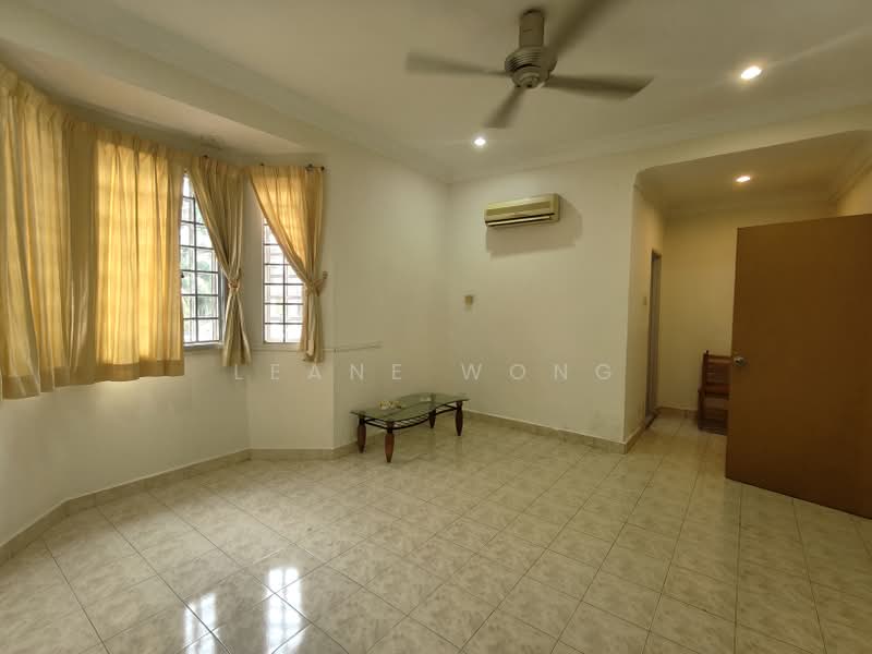 Rumah Teres 2 Tingkat untuk Dijual di Taman Taynton View (Cheras) - Leane Wong - Living Room - PropertyGuru.com.my