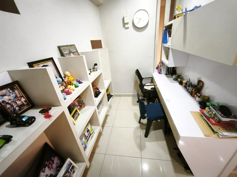 Rumah Teres 2-Tingkat untuk Dijual di Johor Bahru (Johor) - Kenneth Tan - Study - PropertyGuru.com.my
