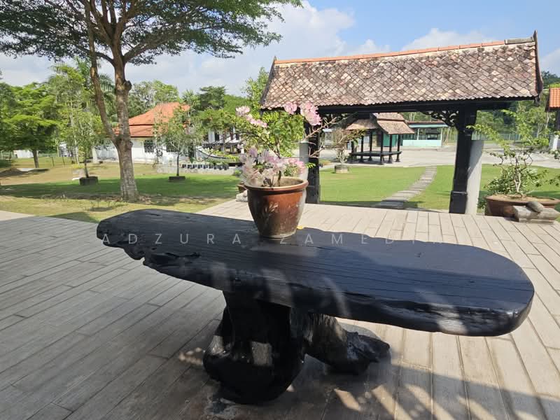 Tanah Pertanian untuk Dijual di Kampung Jenderam Hulu (Dengkil) - Adzura Zamedin - PropertyGuru.com.my