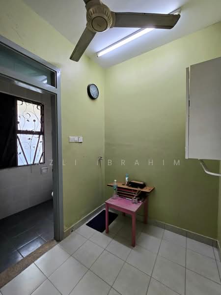 3-storey Terraced House for Sale in Alam Damai (Cheras) - Azli Ibrahim - Interior - PropertyGuru.com.my