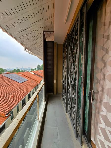 3-storey Terraced House for Sale in Alam Damai (Cheras) - Azli Ibrahim - Balcony - PropertyGuru.com.my