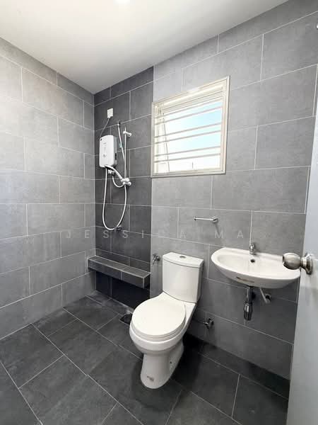 2-storey Terraced House for Rent in Masai (Johor) - Jessica Ma - Bathroom - PropertyGuru.com.my