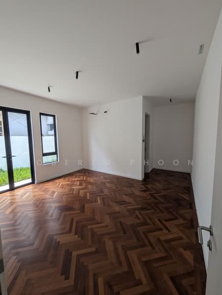 Bungalow House for Sale in Gombak (Selangor) - Roberto Phoon - PropertyGuru.com.my