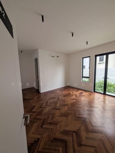 Bungalow House for Sale in Gombak (Selangor) - Roberto Phoon - PropertyGuru.com.my
