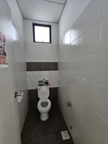 Shop for Rent in Taman Dato Onn (Johor Bahru) - Jeffrey Lim - Bathroom - PropertyGuru.com.my