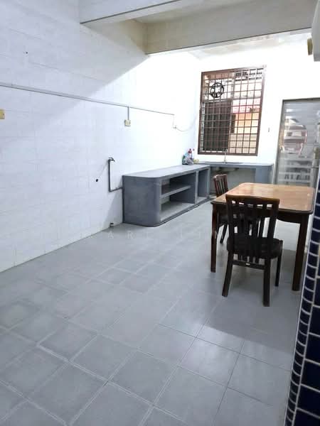 Rumah Teres 2-Tingkat untuk Dijual di Taman Desa Skudai (Skudai) - Karl Lim - Kitchen - PropertyGuru.com.my