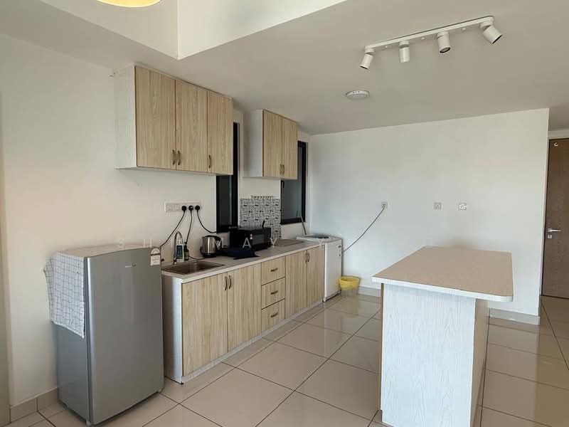 Service Residence for Sale at Southkey Mosaic - Shi May Yeong - Kitchen - PropertyGuru.com.my