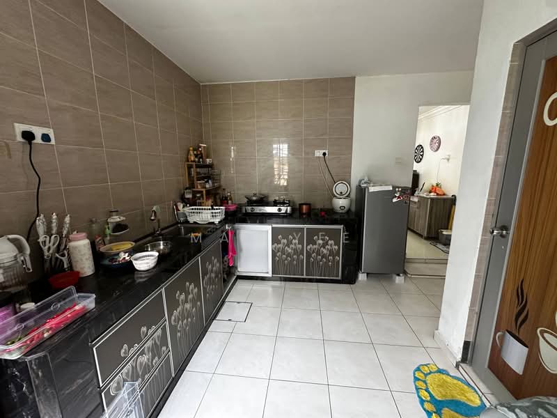 Rumah Teres 2-Tingkat untuk Dijual di Saleng (Senai) - Max Yee - Kitchen - PropertyGuru.com.my