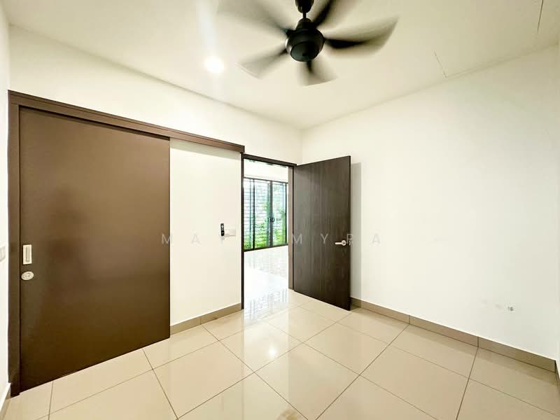2-storey Terraced House for Sale in Bandar Bukit Raja (Klang) - Maya Myra - Bedroom - PropertyGuru.com.my