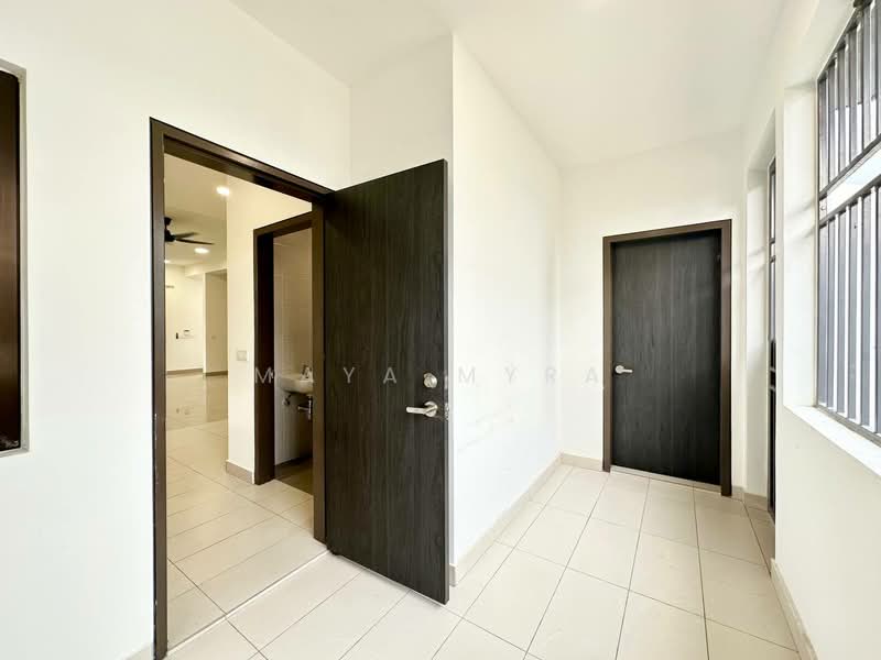 2-storey Terraced House for Sale in Bandar Bukit Raja (Klang) - Maya Myra - Entrance - PropertyGuru.com.my