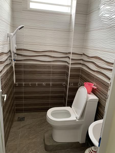 Bungalow House for Sale in Mahkota Hills (Lenggeng) - Selene Chong - Bathroom - PropertyGuru.com.my