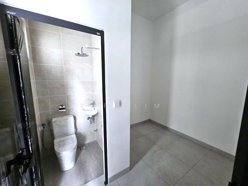 Cluster House for Sale in Bandar Uda Utama (Johor Bahru) - Karl Lim - Bathroom - PropertyGuru.com.my