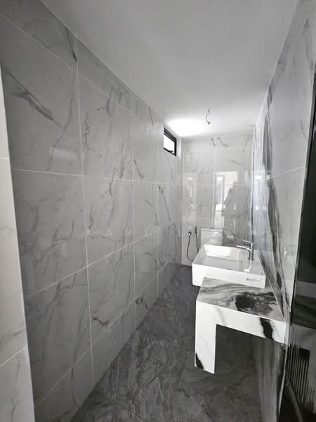 Cluster House for Sale in Bandar Uda Utama (Johor Bahru) - Karl Lim - Bathroom - PropertyGuru.com.my