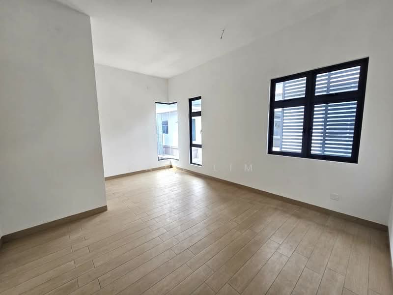 Cluster House for Sale in Bandar Uda Utama (Johor Bahru) - Karl Lim - Interior - PropertyGuru.com.my