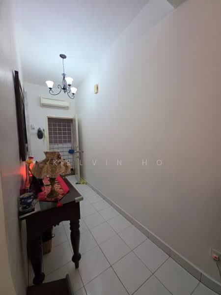 Pangsapuri untuk Dijual di Taman Lembah Maju 600 Apartment - Kelvin Ho - Entrance - PropertyGuru.com.my