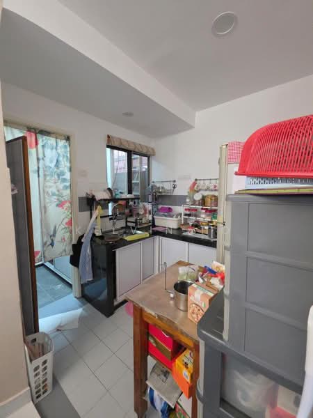 Pangsapuri untuk Dijual di Taman Lembah Maju 600 Apartment - Kelvin Ho - Kitchen - PropertyGuru.com.my