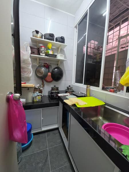 Pangsapuri untuk Dijual di Taman Lembah Maju 600 Apartment - Kelvin Ho - Kitchen - PropertyGuru.com.my