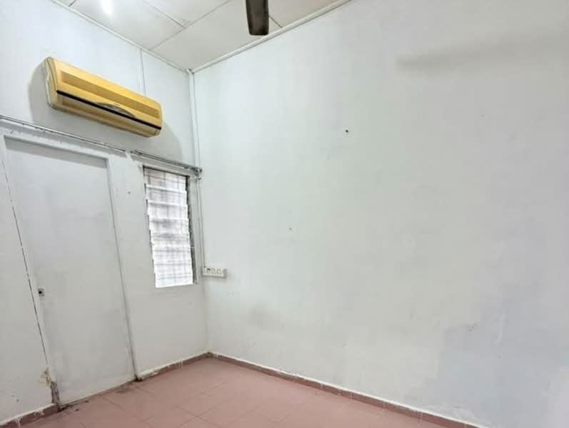 2-storey Terraced House for Sale in Seksyen 5 (Bangi) - Azli Ibrahim - PropertyGuru.com.my