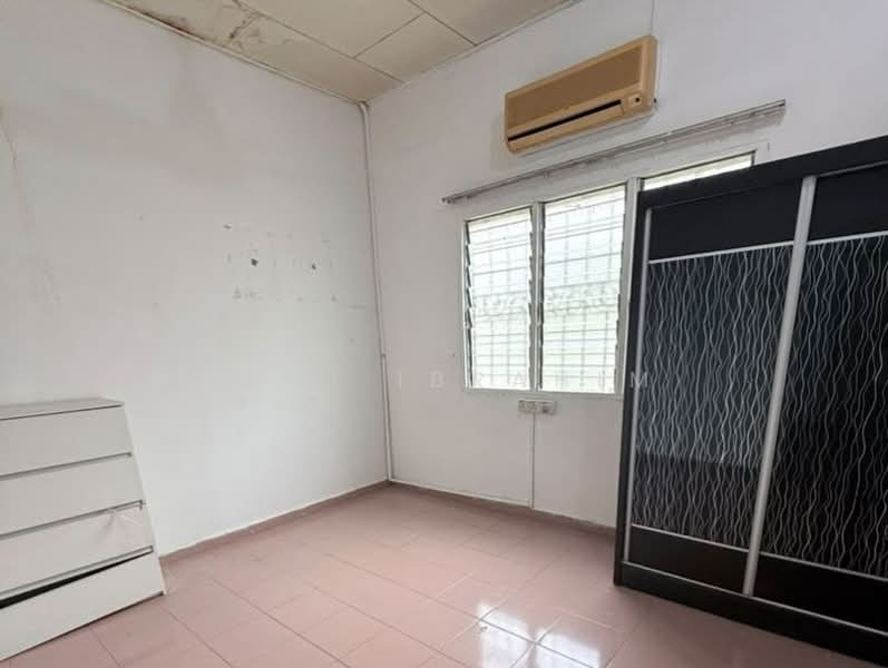 2-storey Terraced House for Sale in Seksyen 5 (Bangi) - Azli Ibrahim - Interior - PropertyGuru.com.my