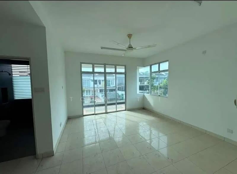 2-storey Terraced House for Sale in Bandar Uda Utama (Johor Bahru) - Tommy Tai - Living Room - PropertyGuru.com.my