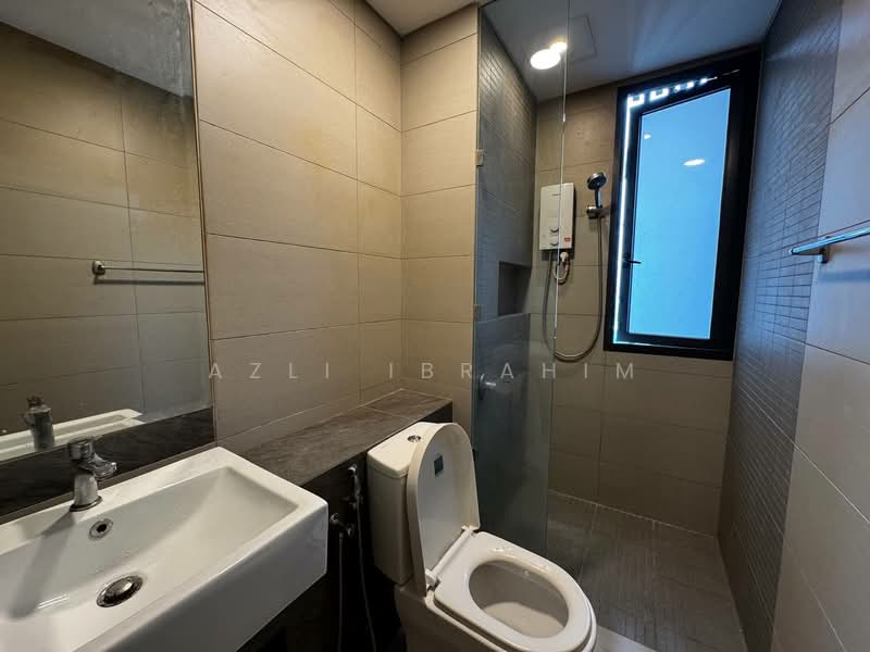 Service Residence for Sale at Serini Melawati - Azli Ibrahim - Bathroom - PropertyGuru.com.my