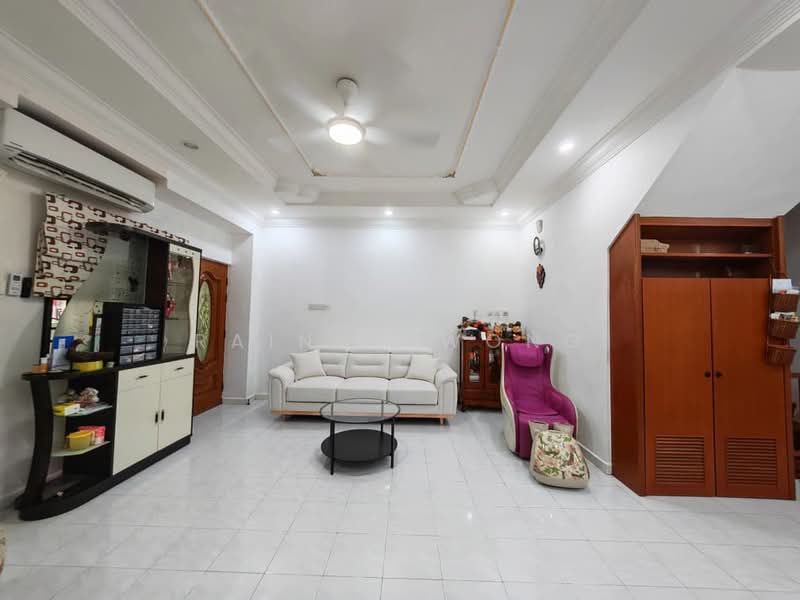 Rumah Teres 2-Tingkat untuk Dijual di Taman Chee Seng (Tanjung Bungah) - Rainny Wong - Living Room - PropertyGuru.com.my