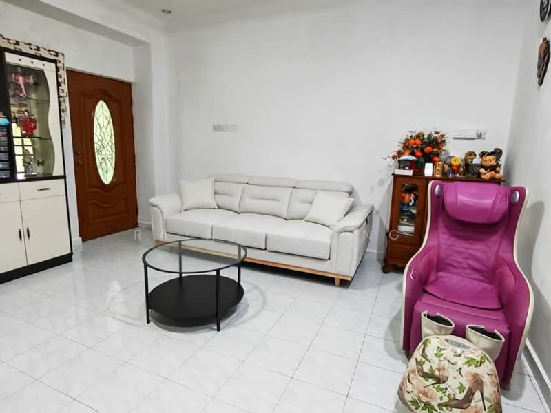 Rumah Teres 2-Tingkat untuk Dijual di Taman Chee Seng (Tanjung Bungah) - Rainny Wong - Living Room - PropertyGuru.com.my