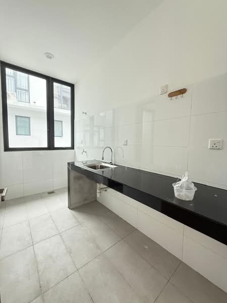 3-storey Terraced House for Rent in Taman Puchong Legenda (Puchong) - Vincent Beh - PropertyGuru.com.my