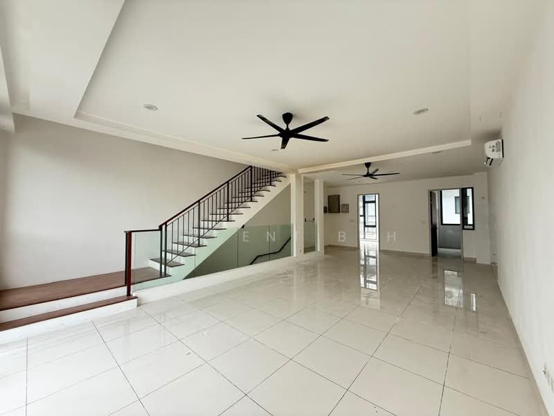 3-storey Terraced House for Rent in Taman Puchong Legenda (Puchong) - Vincent Beh - PropertyGuru.com.my