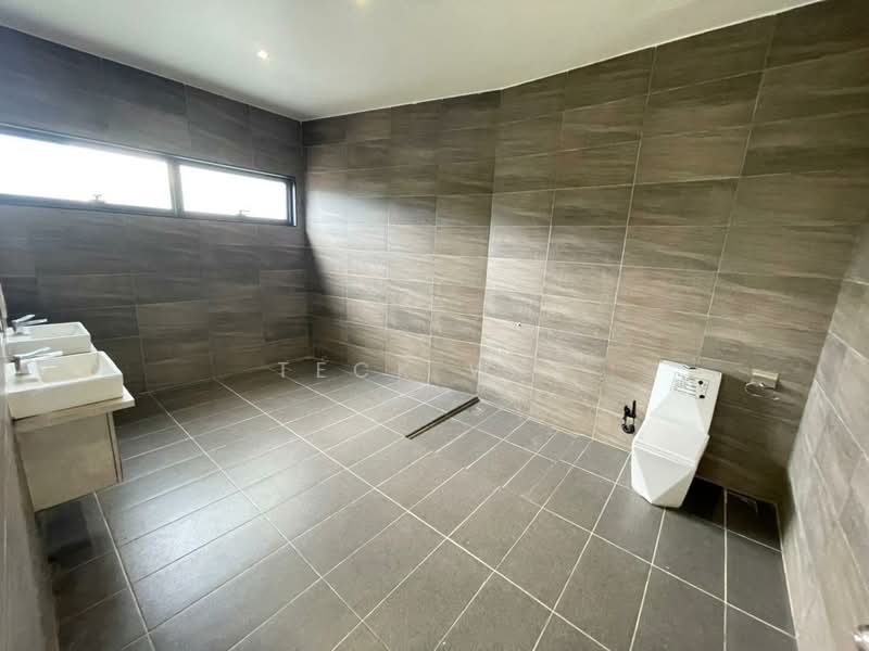 Rumah Banglo untuk Disewa di Kampung Datuk Keramat (Keramat) - Teck Wee - Bathroom - PropertyGuru.com.my