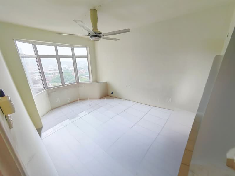 Pangsapuri untuk Dijual di Pangsapuri Mawar Sari - Azli Ibrahim - View - PropertyGuru.com.my