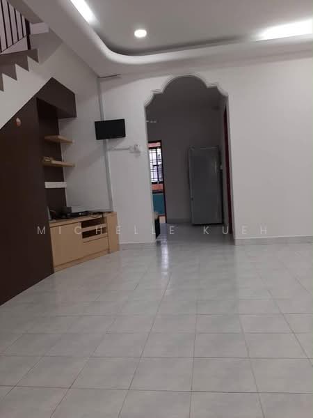 Rumah Teres 2-Tingkat untuk Dijual di Taman Setia Indah (Tebrau) - Michelle Kueh - Living Room - PropertyGuru.com.my