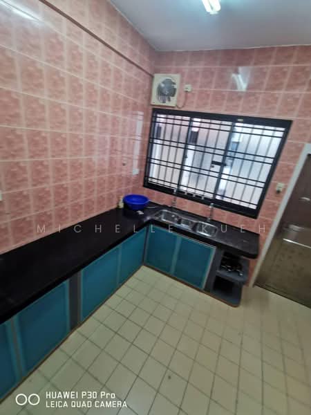 Rumah Teres 2-Tingkat untuk Dijual di Taman Setia Indah (Tebrau) - Michelle Kueh - Kitchen - PropertyGuru.com.my
