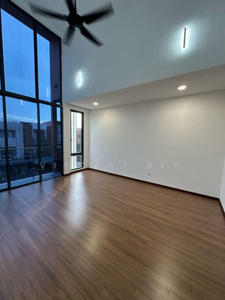 3-storey Terraced House for Rent in Taman Puchong Legenda (Puchong) - Vincent Beh - Living Room - PropertyGuru.com.my