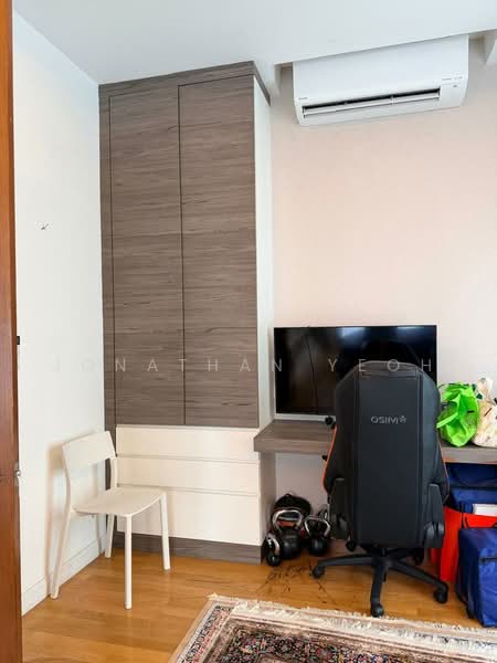 Servis Apartment untuk Dijual di Setia SKY Residences - Jonathan Yeoh - Study - PropertyGuru.com.my
