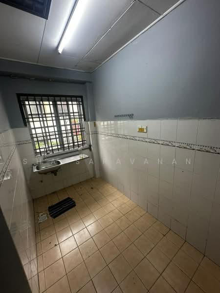 Rumah Teres untuk Disewa di Kulai (Johor) - Sha Saravanan - Kitchen - PropertyGuru.com.my