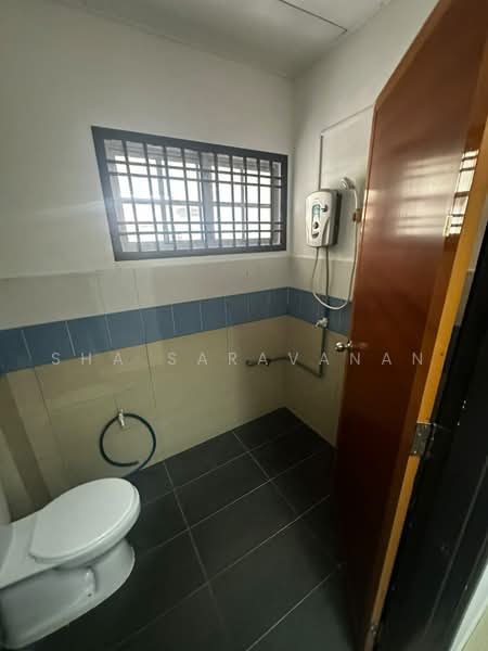 Rumah Teres untuk Disewa di Kulai (Johor) - Sha Saravanan - Bathroom - PropertyGuru.com.my