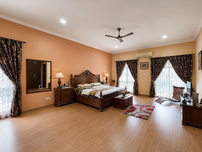 Rumah Berkembar untuk Dijual di Mutiara Damansara (Selangor) - Ken Tan - Master Bedroom - PropertyGuru.com.my
