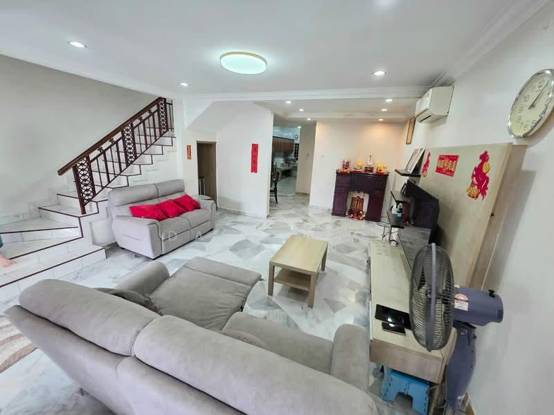 Rumah Teres 2-Tingkat untuk Dijual di Taman Bukit Rawang Jaya (Rawang) - David Lee - Living Room - PropertyGuru.com.my