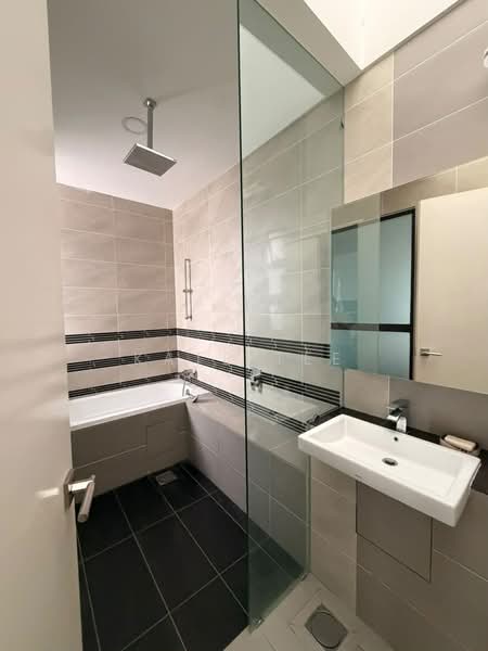 Rumah Berkembar untuk Dijual di Eco Botanic (Iskandar Puteri (Nusajaya)) - Kate Tee - Bathroom - PropertyGuru.com.my