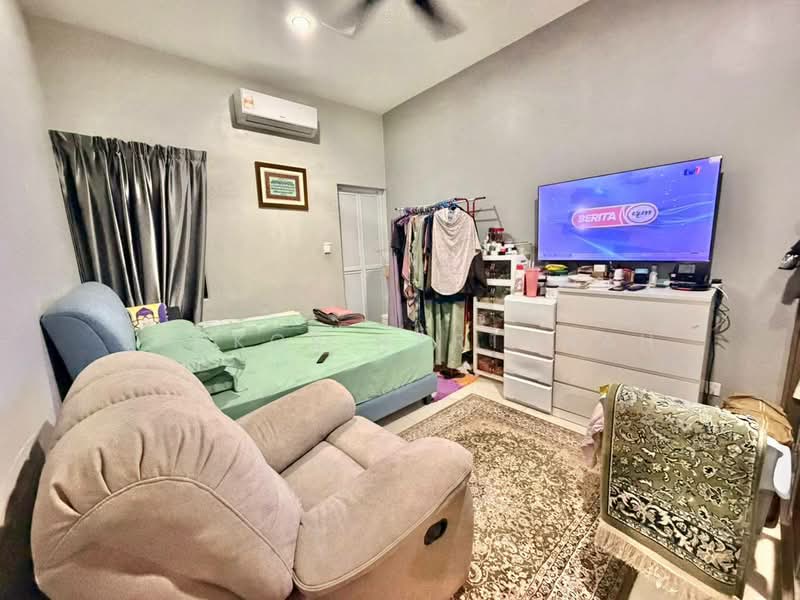 2-storey Terraced House for Sale in Shah Alam (Selangor) - Syukor Hartanah - Bedroom - PropertyGuru.com.my