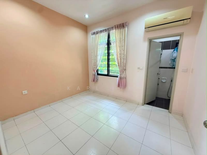 2-storey Terraced House for Sale in Taman Nusa Idaman (Iskandar Puteri (Nusajaya)) - Karl Lim - Bedroom - PropertyGuru.com.my