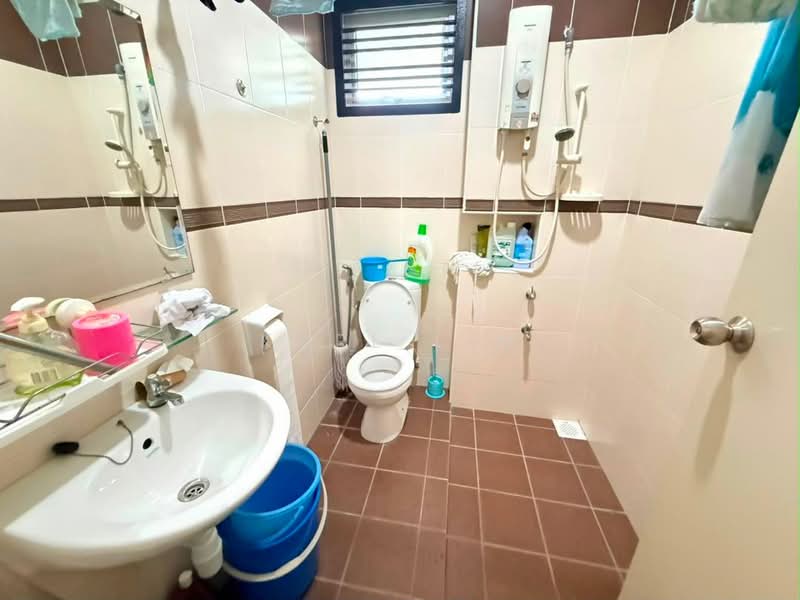 2-storey Terraced House for Sale in Taman Nusa Idaman (Iskandar Puteri (Nusajaya)) - Karl Lim - Bathroom - PropertyGuru.com.my