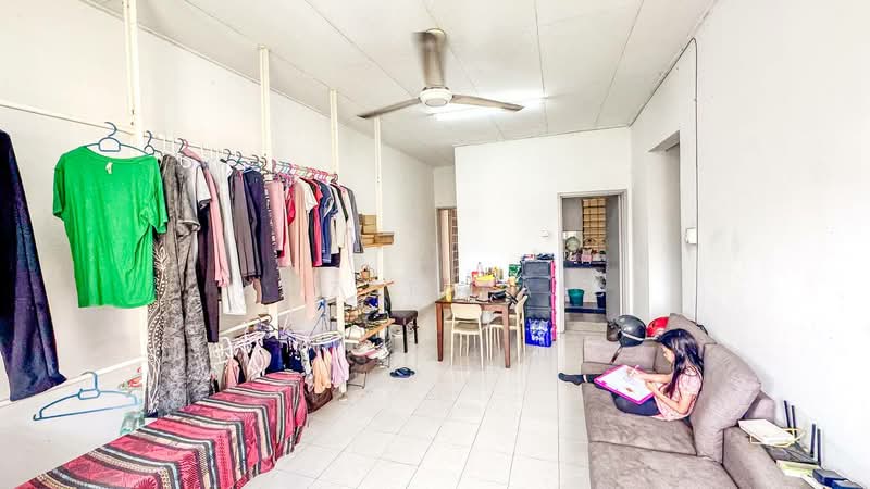 Pangsapuri untuk Dijual di Seri Ixora Apartment - Amzar Faiz - PropertyGuru.com.my